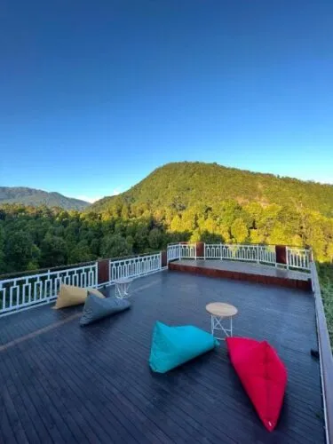 Hotel & Private Villa Accommodation